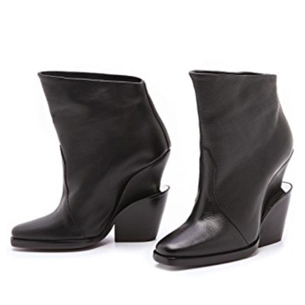 THEYSKENS THEORY UNKLE BOOTS